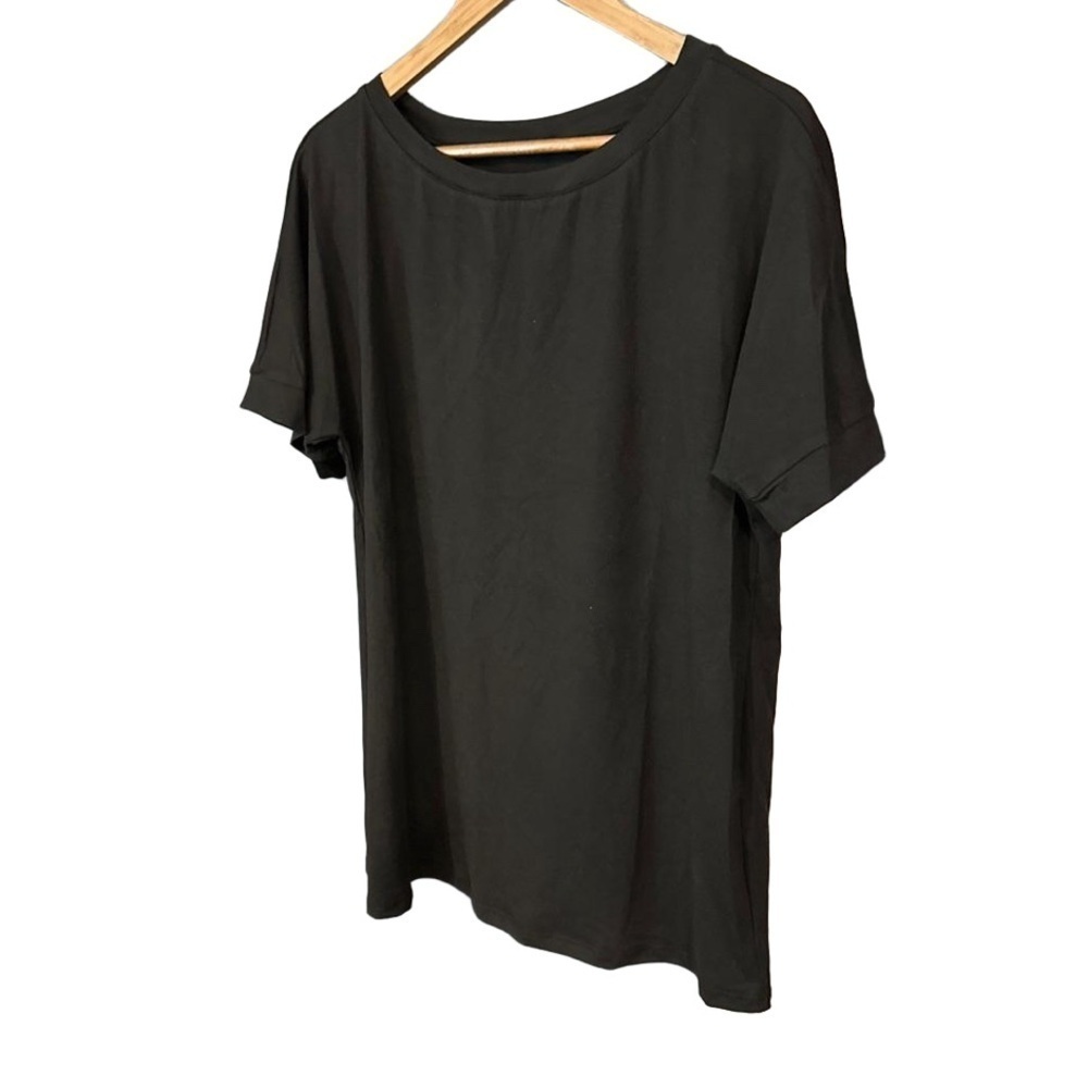 Black shirt